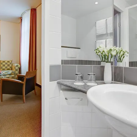 Intercityhotel Ostbahnhof Berlino