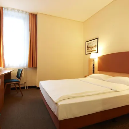 Hotel Intercityhotel Ostbahnhof Berlino