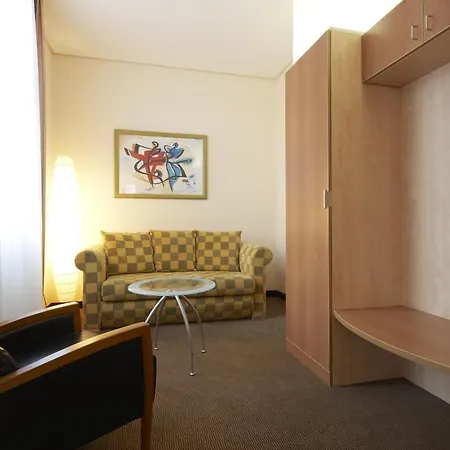 Hotel Intercityhotel Ostbahnhof Berlino