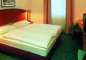 Intercityhotel Ostbahnhof Ξενοδοχείο 3*