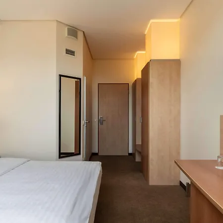 Hotel Intercityhotel Ostbahnhof 3*