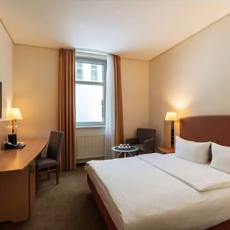 Hotel Intercityhotel Ostbahnhof Berlino