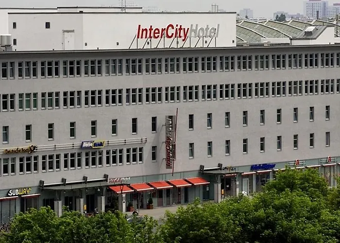 Intercityhotel Ostbahnhof 3*