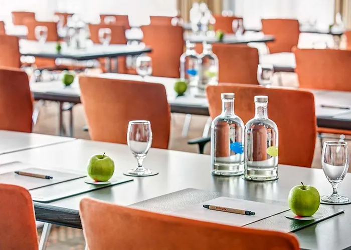 Intercityhotel Ostbahnhof Otel 3*