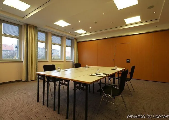 Intercityhotel Ostbahnhof Отель Берлин