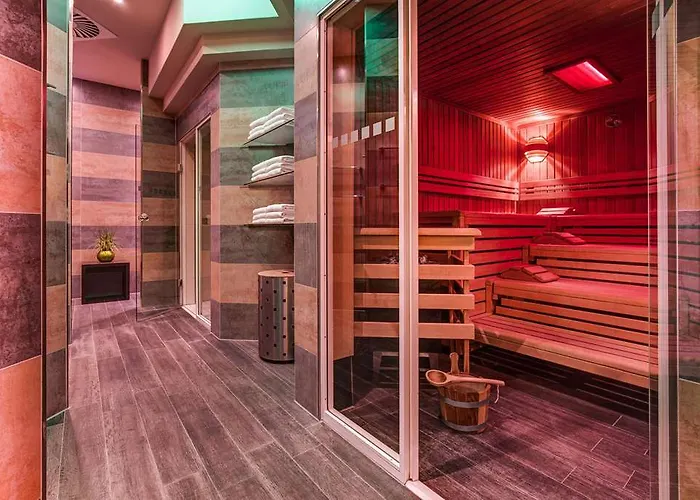 Intercityhotel Ostbahnhof 3*