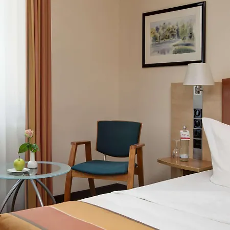 Intercityhotel Ostbahnhof Hotel