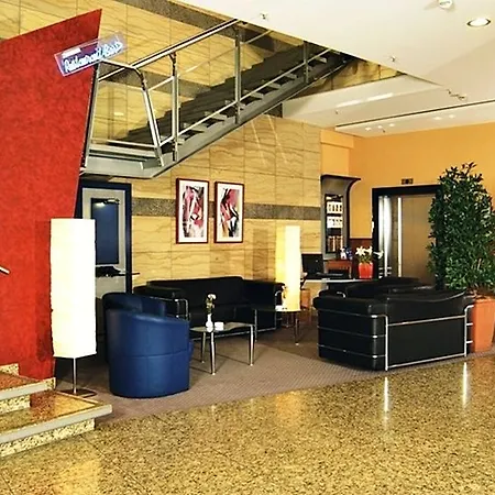 Intercityhotel Ostbahnhof 3* Berlín