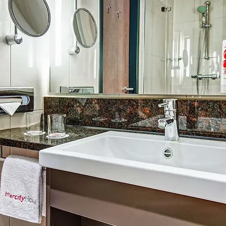 Intercityhotel Ostbahnhof Берлин