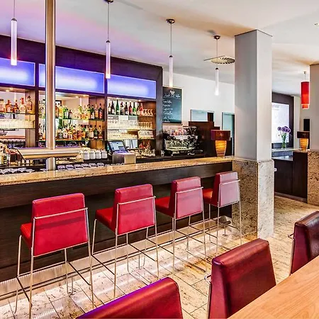 Intercityhotel Ostbahnhof 3* Berlín