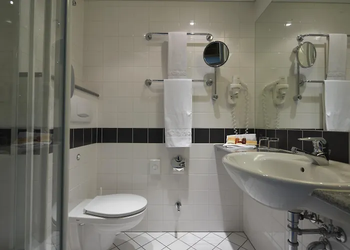 Szálloda Intercityhotel Ostbahnhof 3*